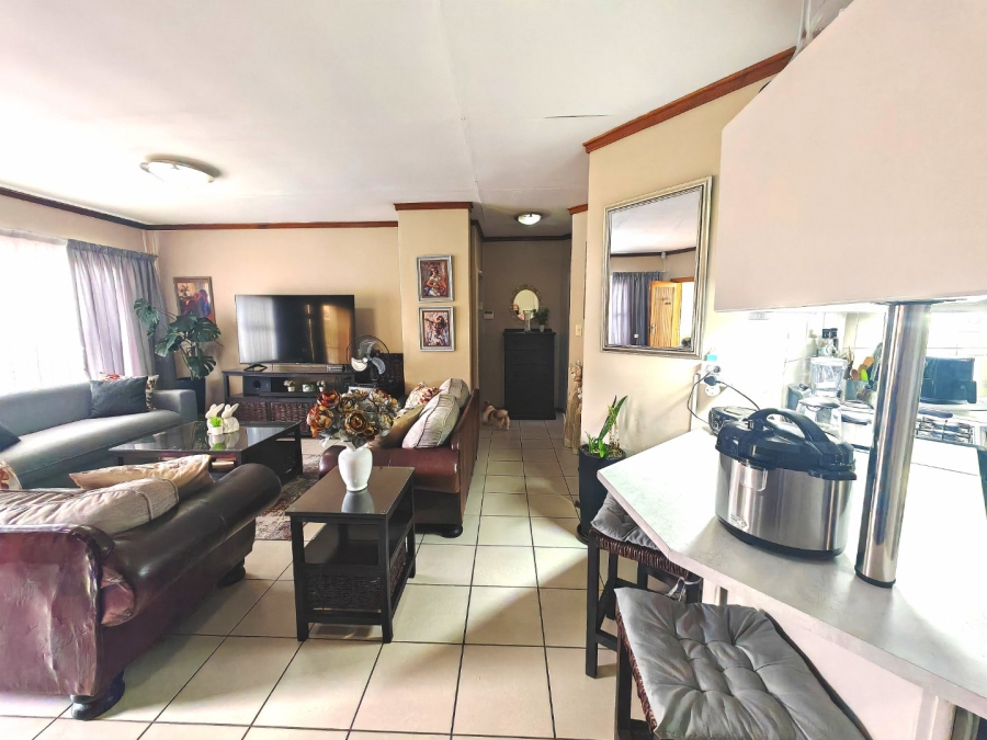 2 Bedroom Property for Sale in Pellissier Free State
